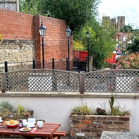 Central Ripon Apartment - View Of The Cathedral! المظهر الخارجي الصورة