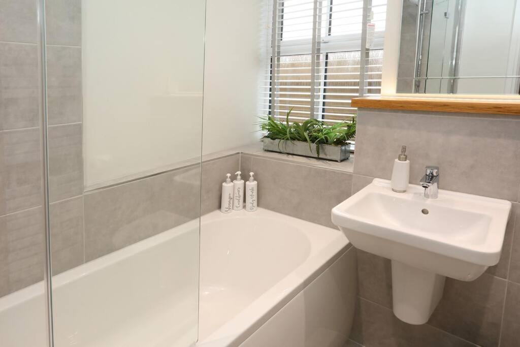 Central Ripon Apartment - View Of The Cathedral! المظهر الخارجي الصورة
